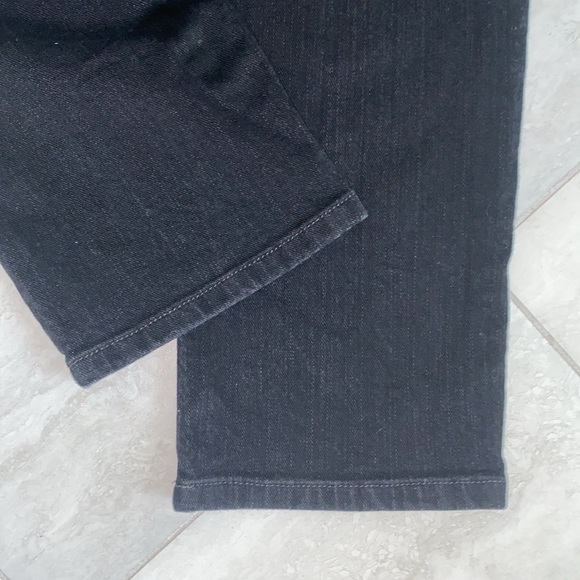 Chico’s Platinum Black Denim 5 Pocket Mid-Rise Straight Leg Jeans Chico Sz .5=6 - Picture 9 of 9